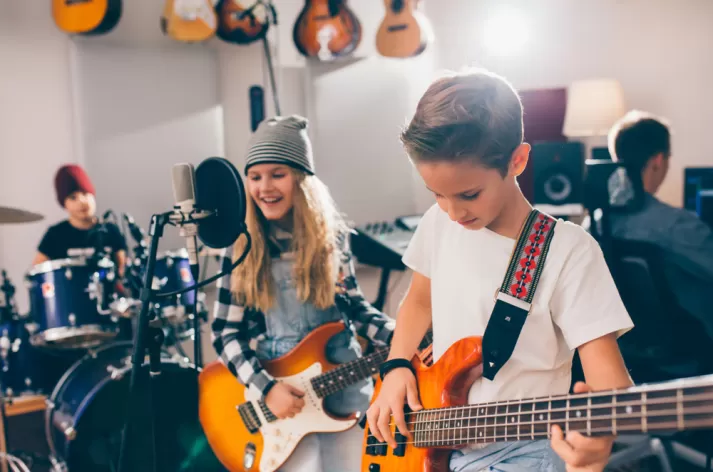 çocuk gitar kursu fiyatları