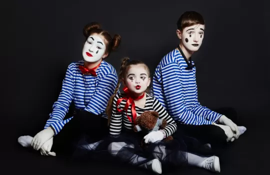 Cocuk Yaratici Drama Kurslari