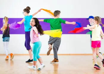 Zumba Nedir? – Çocukların Renkli Ruhunu Yansıtan Bir Dans!
