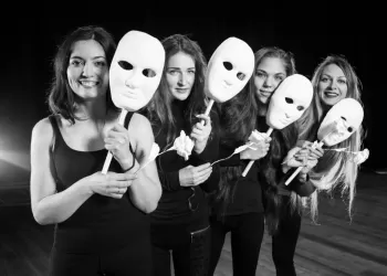 Yaratıcı Drama Eğitiminin Yetişkinlere Yararı