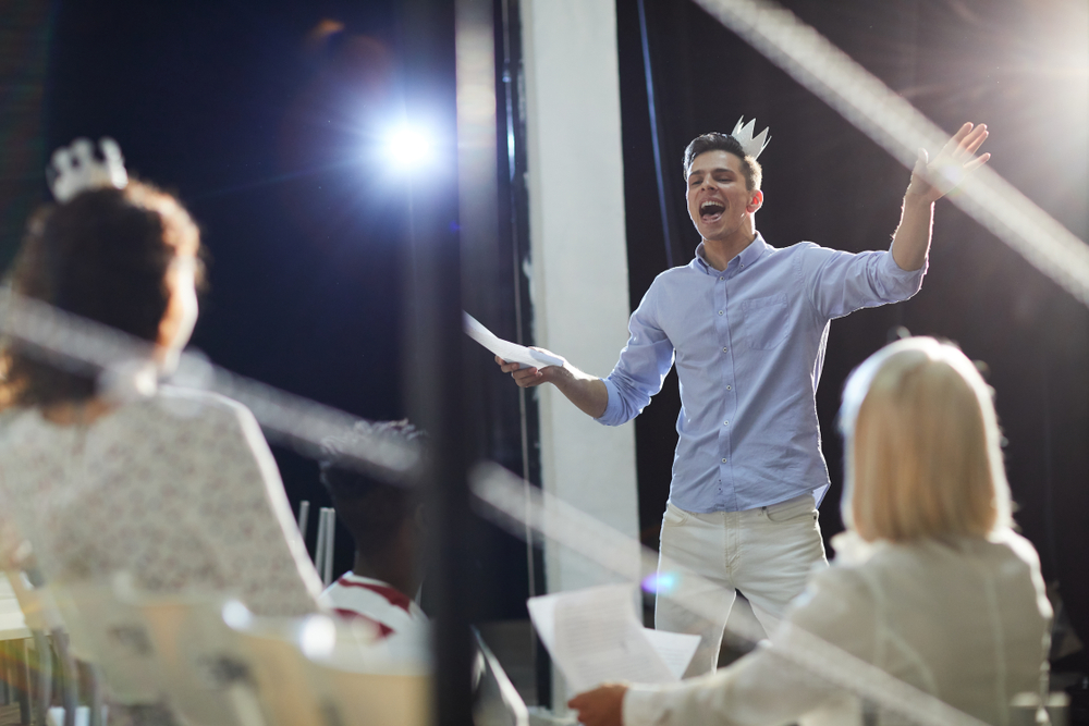 147 Yas Tiyatro Kursu 4