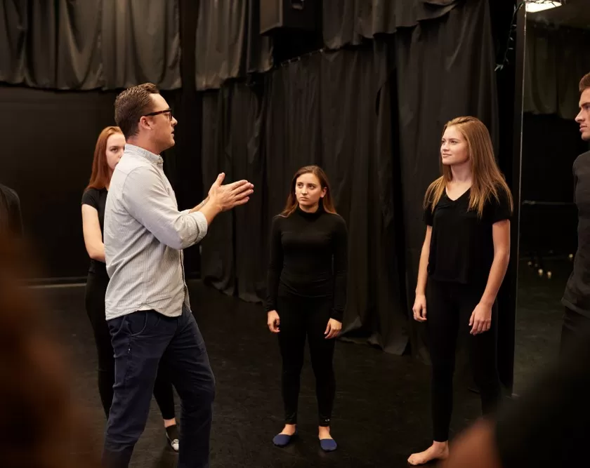 genç tiyatro eğitimleri