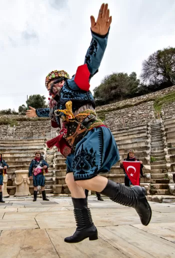 sanat akademi iletişim