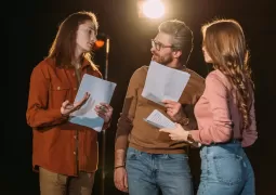 14 – 17 yaş oyunculuk kursu eğitmenleri