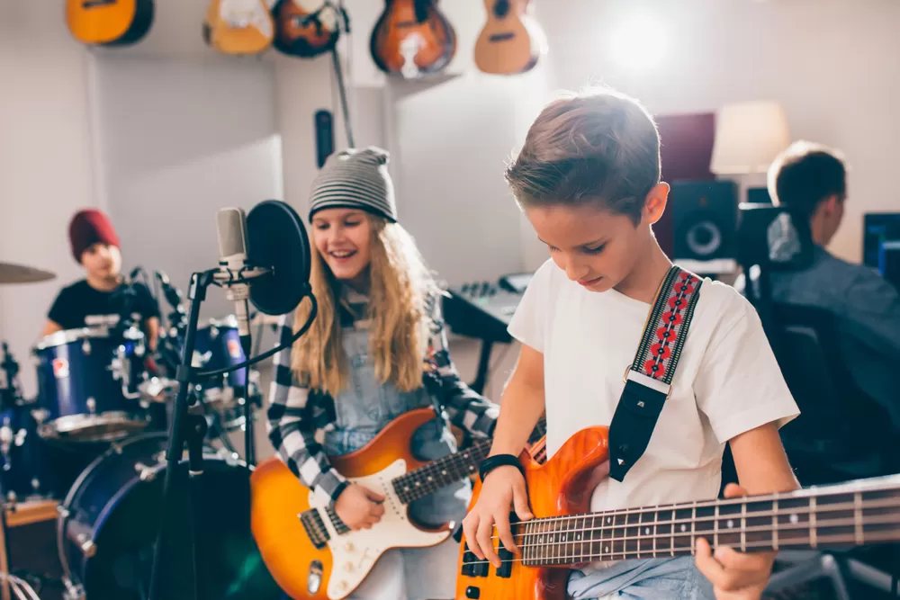 Cocuk Gitar Kursu Fiyatlari