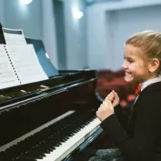 Cocuk Piyano Kurslari