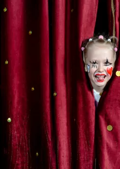 çocuk yaratıcı drama kursu fiyatları