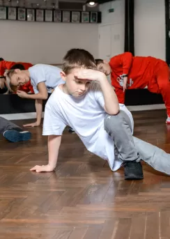 çocuklar için dans kursları