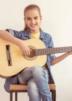 çocuklar için özel gitar dersleri