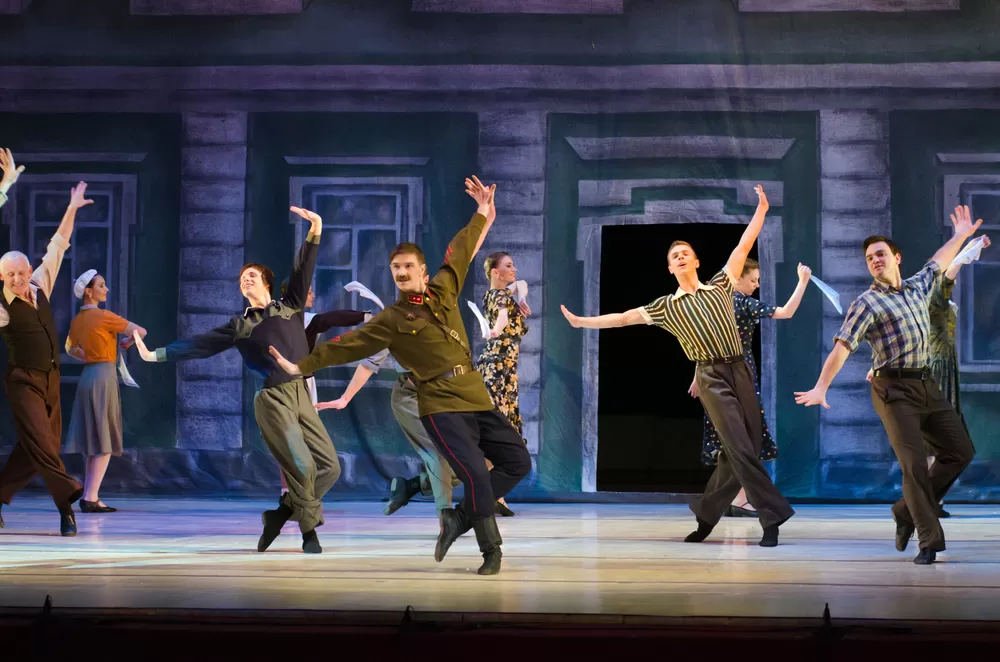 müzikal oyunculuk kursu mezunları