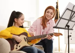 özel çocuk gitar kursu eğitmenleri