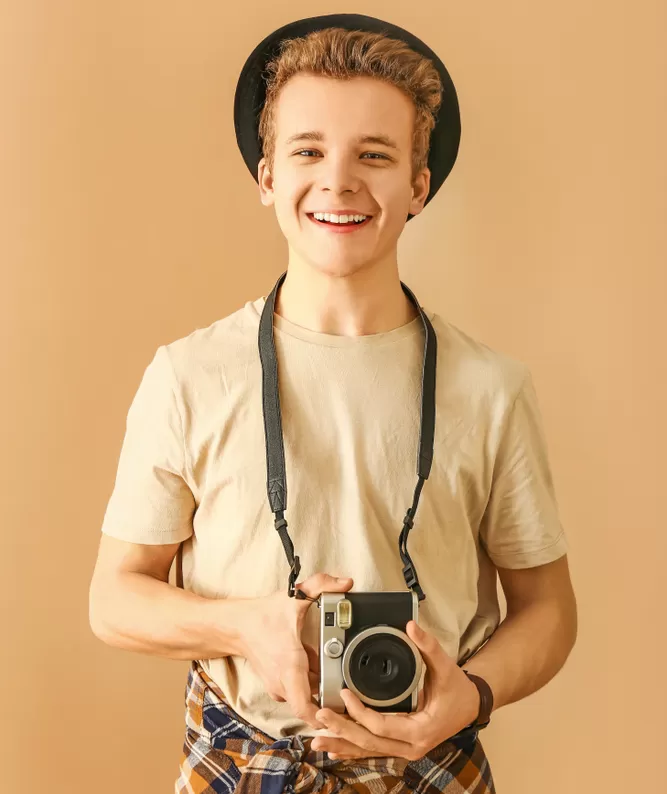 sanat akademi iletişim