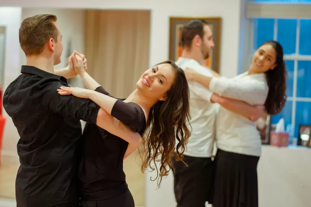 uygulamalı latin dans atölyesi