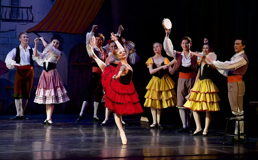 uygulamalı müzikal oyunculuk eğitimi