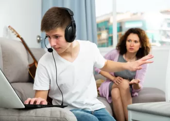 Çocuğunuz Bilgisayar Başından Kalkmıyor mu?