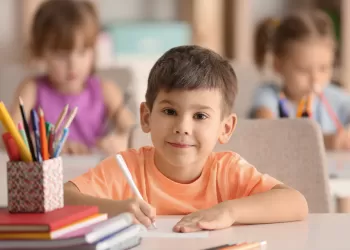 Benim Çocuğum Neden Başarılı Olamıyor? Okul Başarısını Etkileyen Faktörler Neler?