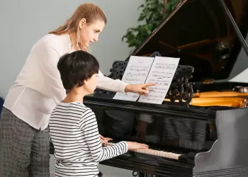 1000 TL'den Başlayan Çocuk Piyano Kursu Fiyatları - Çocuk Piyano Kursu Fiyatları Neye Göre Belirlenir?