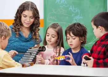 Okul Öncesi Sanat Atölyesi – Çocuklarınızı Sanatla Tanıştırın!