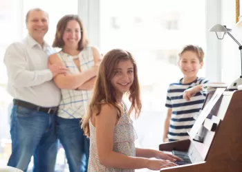 16 Yaş Piyano Eğitimi Nasıl Olmalı?