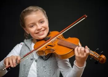 10 Yaş Keman Eğitimi Nasıl Olmalı?