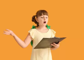 10 Yaş Oyunculuk Kursu – Çocuklarınıza Sanat Sevgisi Aşılayın!