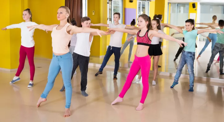 11 Yaş Dans Kursları – Kendilerine Güven Kazanmalarını Sağlayın!
