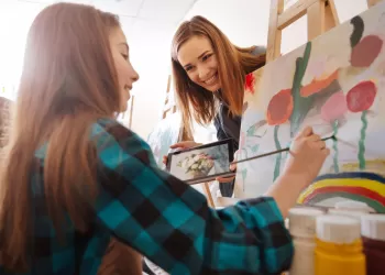 12 Yaş Resim Kursları – Eğlencenin Tadını Sanatla Çıkarırlar!