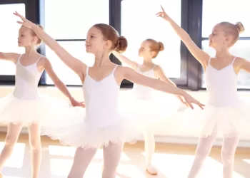 5 Yaş Bale Kursları – Kendilerini Keşfetmelerine Fırsat Verin!