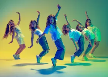 9 Yaş Dans Kursları – Özgür Ruhlu Çocuklar Yetiştirin!