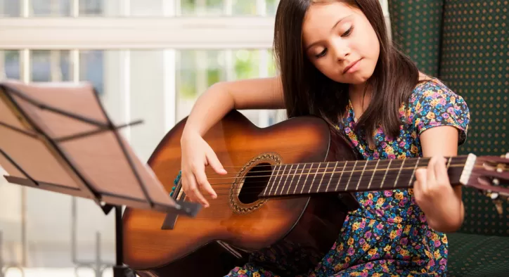 Gitarla Çalınabilecek Çocuk Şarkıları