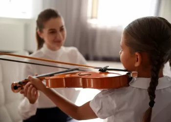 En İyi Çocuk Keman Kursu - Nasıl Olmalı, Neler Beklemelisiniz?