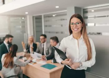 İş Yerinde Uyulması Gereken Görgü Kuralları Nelerdir?