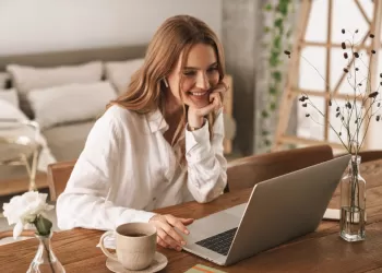 Kendimi Nasıl Geliştirebilirim? Kişisel Gelişim Kurslarının Katkısı Nedir?