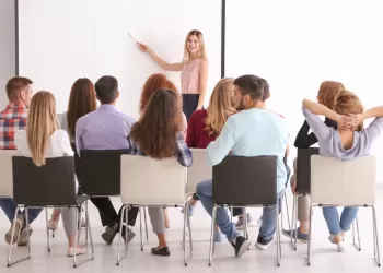 Kişisel Gelişim Kursu Ders Programı – Hangi Dersler Var?