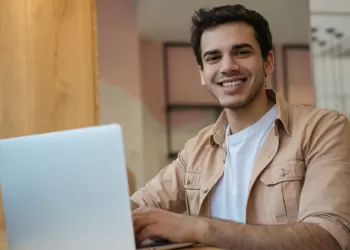 Online Kişisel Gelişim Eğitiminin Faydaları Nelerdir?