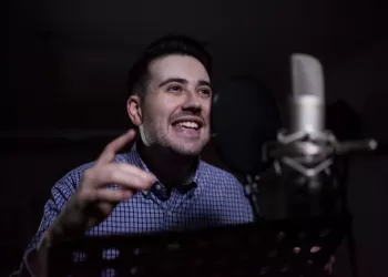 Seslendirme Kursu Yorumları - Kursa Gitmeden Önce İnceleyin!