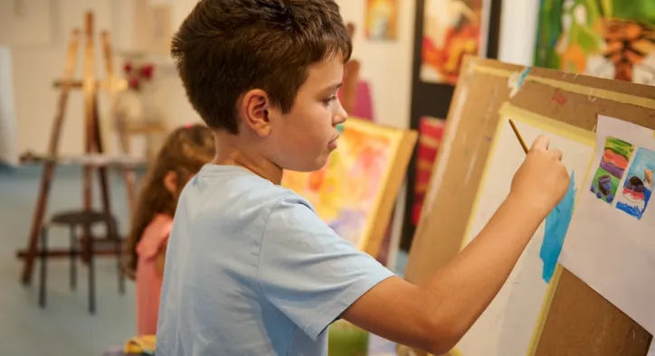 Sanat Dolu Bir Yaz: En Yaratıcı Sanat Yaz Okulları ve Atölyeleri