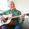 Yetişkinler İçin Gitar Öğrenmek Zor Mu? Geç Yaşta Başlanır Mı?