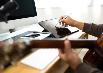 Gitar Kursu Sertifikaları ve Kalite: Profesyonel Hedeflerinize Ulaşmanın Anahtarı