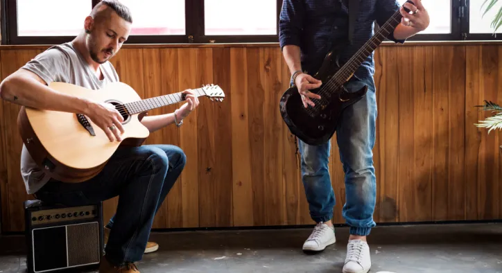İstanbul’da Grup Gitar Dersleri: Gitar Seninle, Eğlence Herkesle!