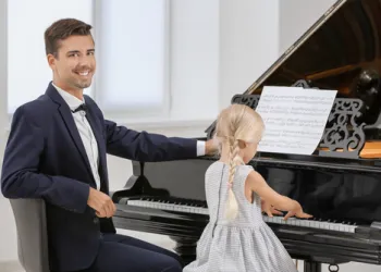 Piyano Kursu Ne Kadar Sürer? Ortalama Eğitim Süreleri ve İçerik