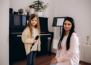 Online Şan Dersi mi, Yüz Yüze mi? Karşılaştırma