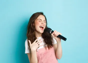 Hemen Başla: Özel Şan Dersi İçin Bize Ulaşın!